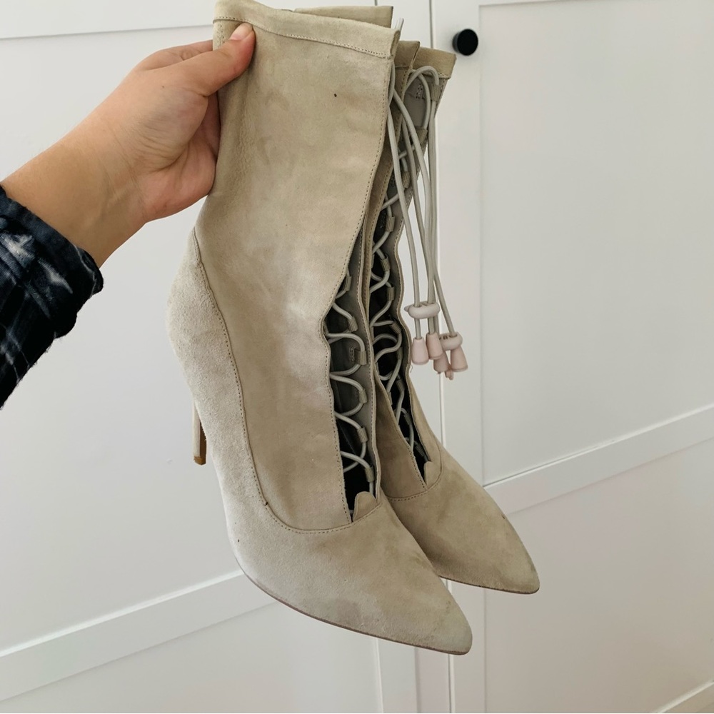 Steve Madden Shanti Suede Leather Upper Tan Pointy Lace Up Bootie Heel Size 10